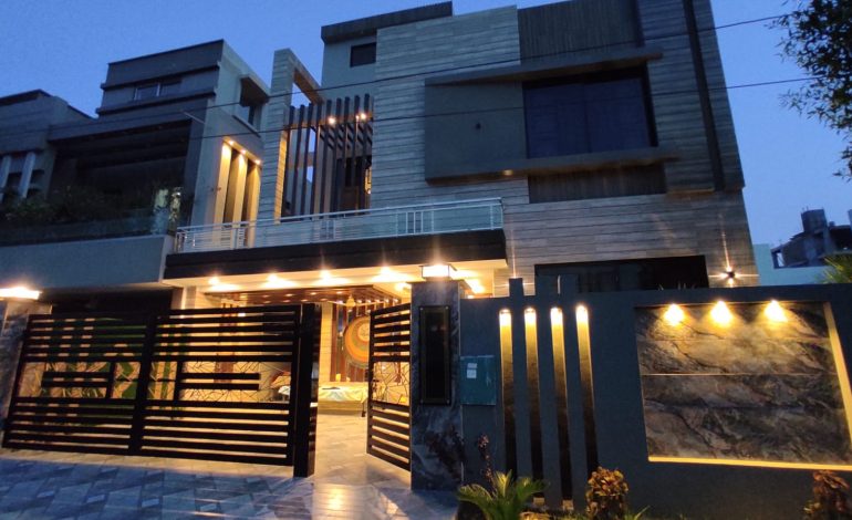 Naimal Developers 10 Marla Luxuary Modern Semi Furnished House